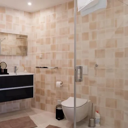 Carvoeiro Roof Top Apartment, Next To The Beach! Carvoeiro (Lagoa)